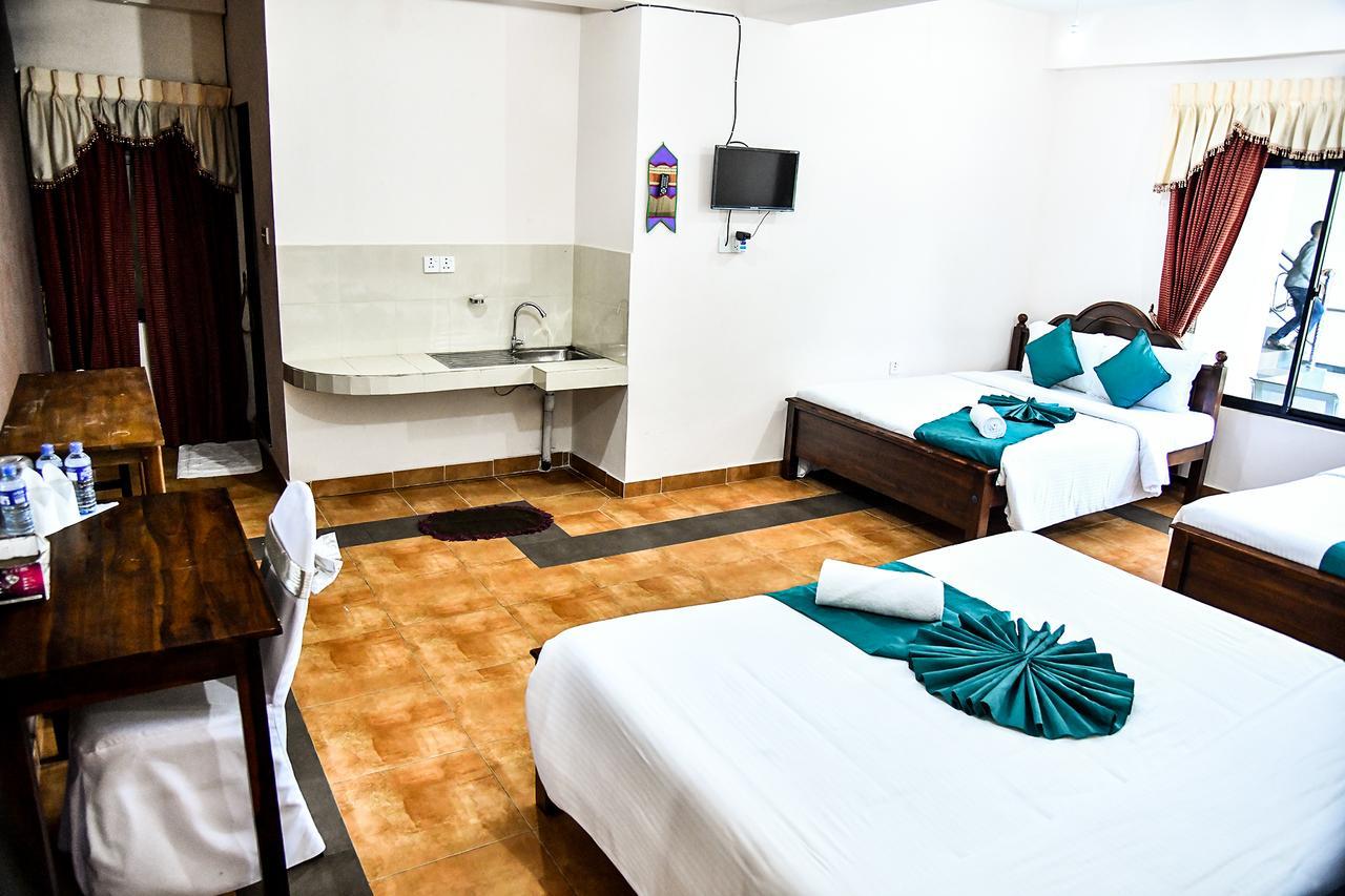 Sri Krishna Bhavan Hotel Hatton Exterior photo
